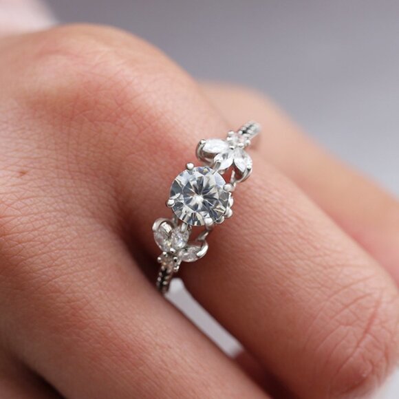 🍁 Dainty Diamond Flower Leaf Beautiful Carved Rings for Women, EVGG1531 - Picture 4 of 5